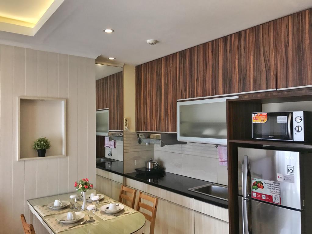 Ravarine Suite Apartment Jakarta Extérieur photo